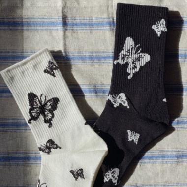 butterfly pattern socks (ivory, black)