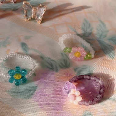 margaret flower beads ring (purple, baby pink, blue)